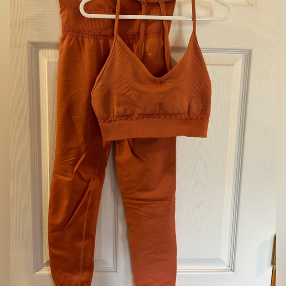 Gymshark set - Picture 2 of 4